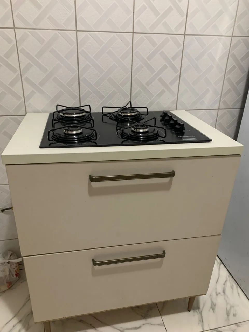 Cooktop com armário 