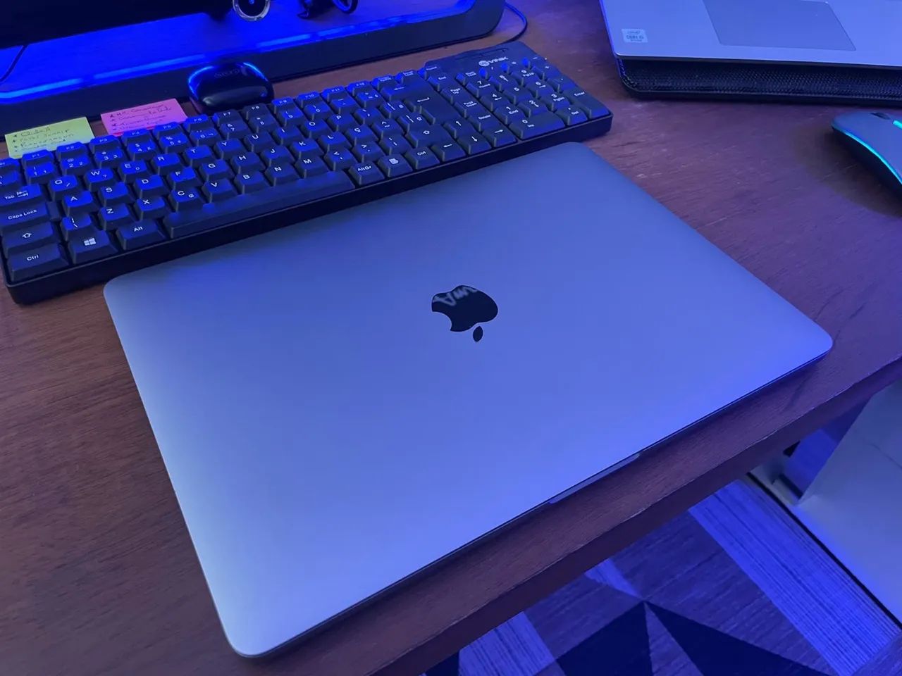 MacBook Pro M2 64169992910082121