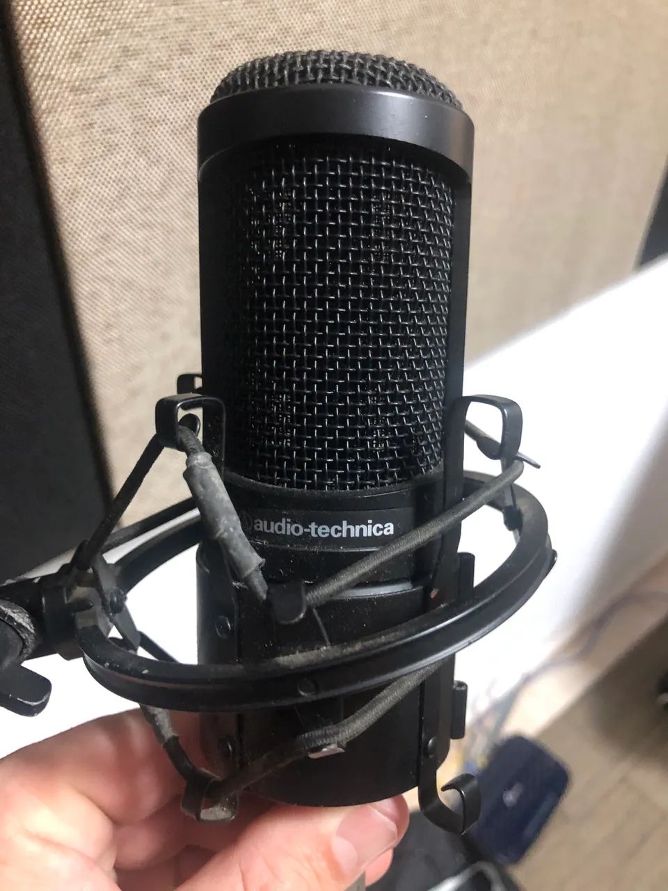 Microfone Áudio Technica AT2020