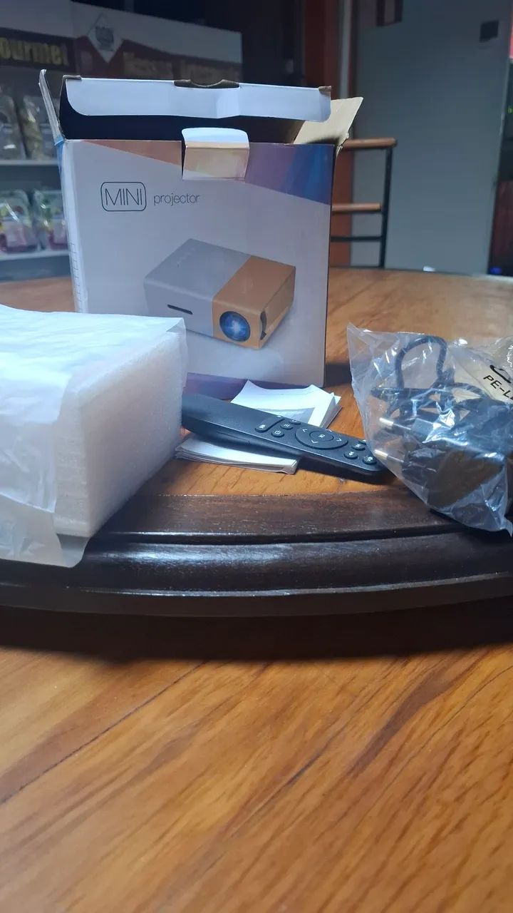 MINI PROJETOR HDMI64318194124161120