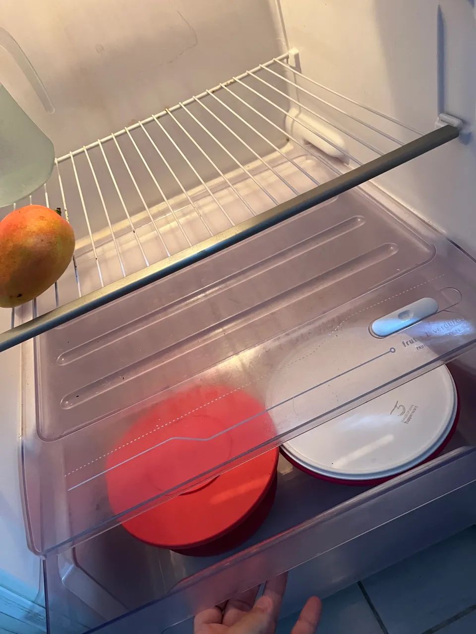 Vendo Geladeira + Mesa - Foto 3