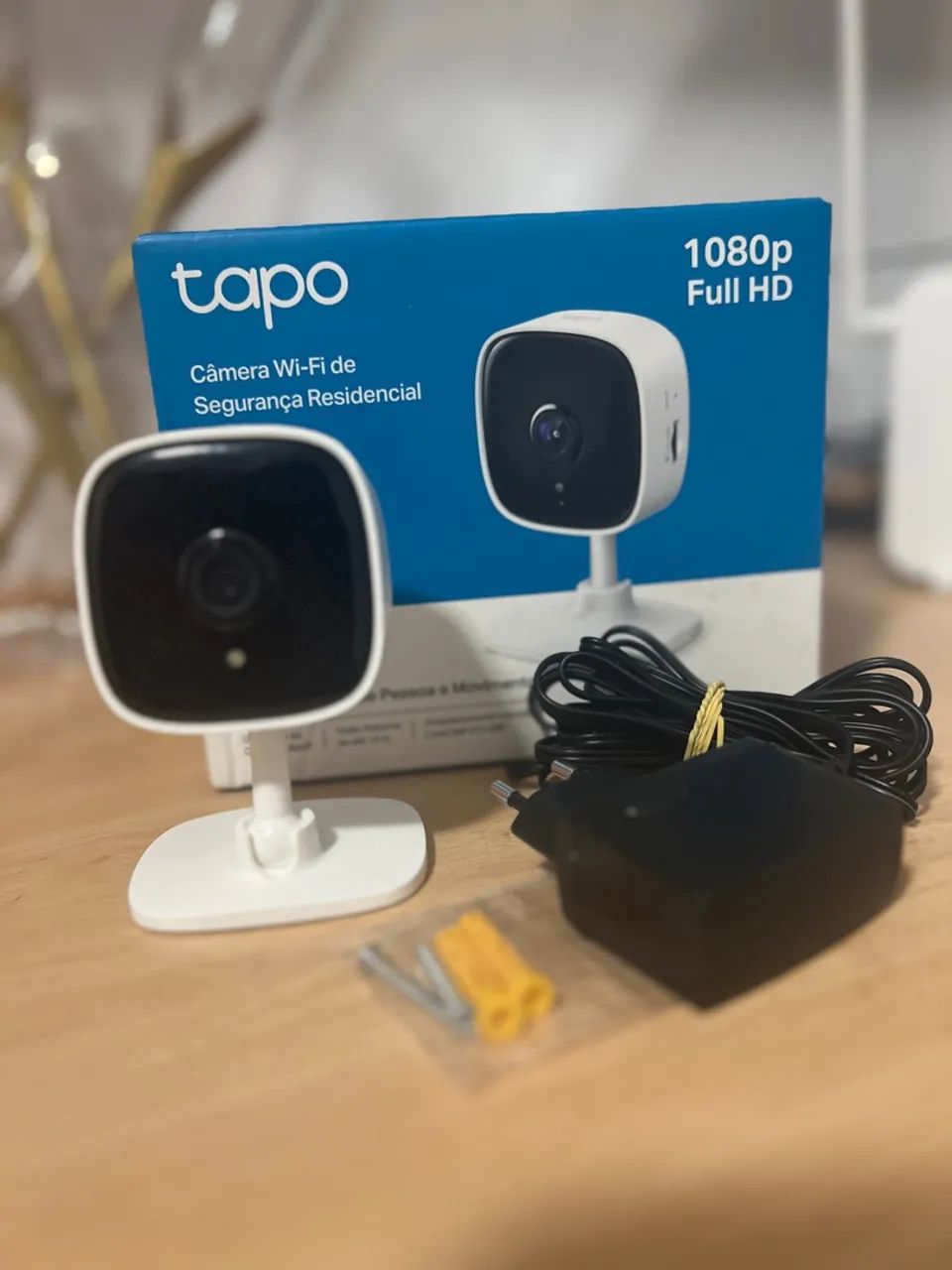 Câmera de Segurança Wi-Fi Tapo 1080p Full HD