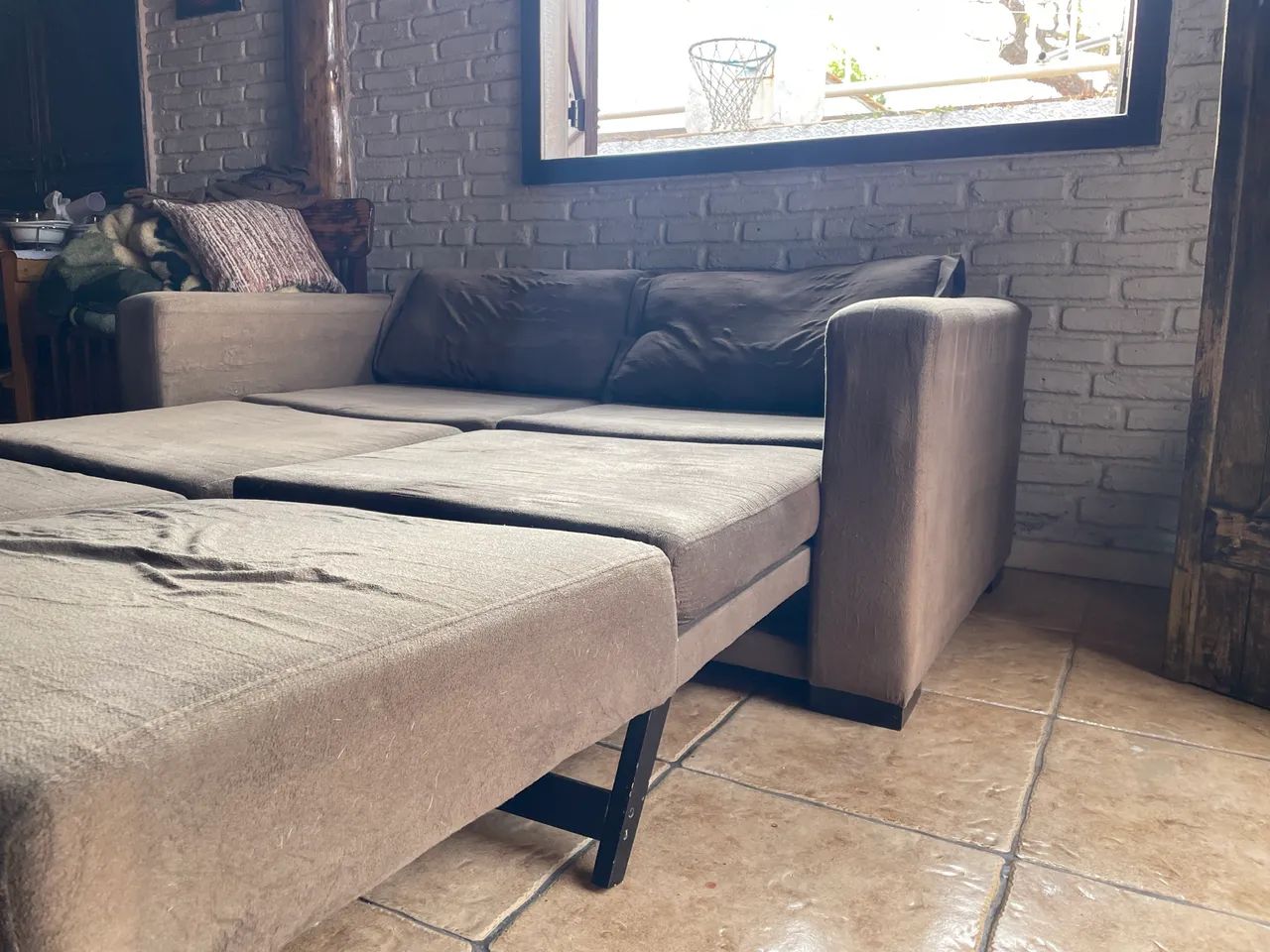 Sofá cama, em ótimo estado-conforto e praticidade 444757645795665922