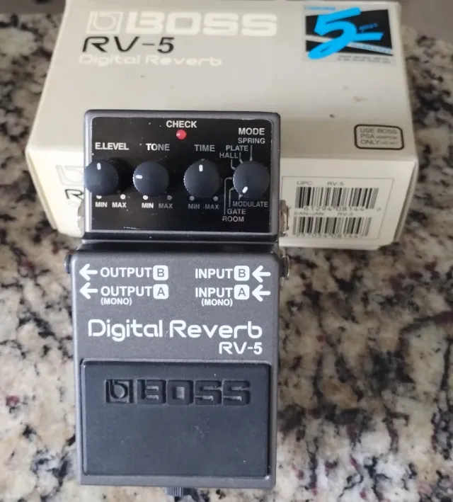 Pedal Boss Reverb RV5
