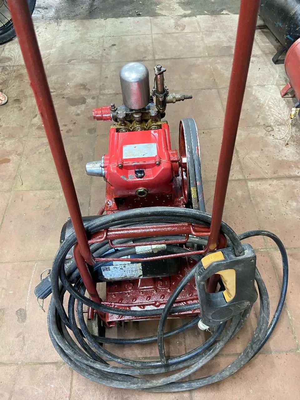 Lavadora de Alta Pressão - Ideal para Limpeza - Foto 5