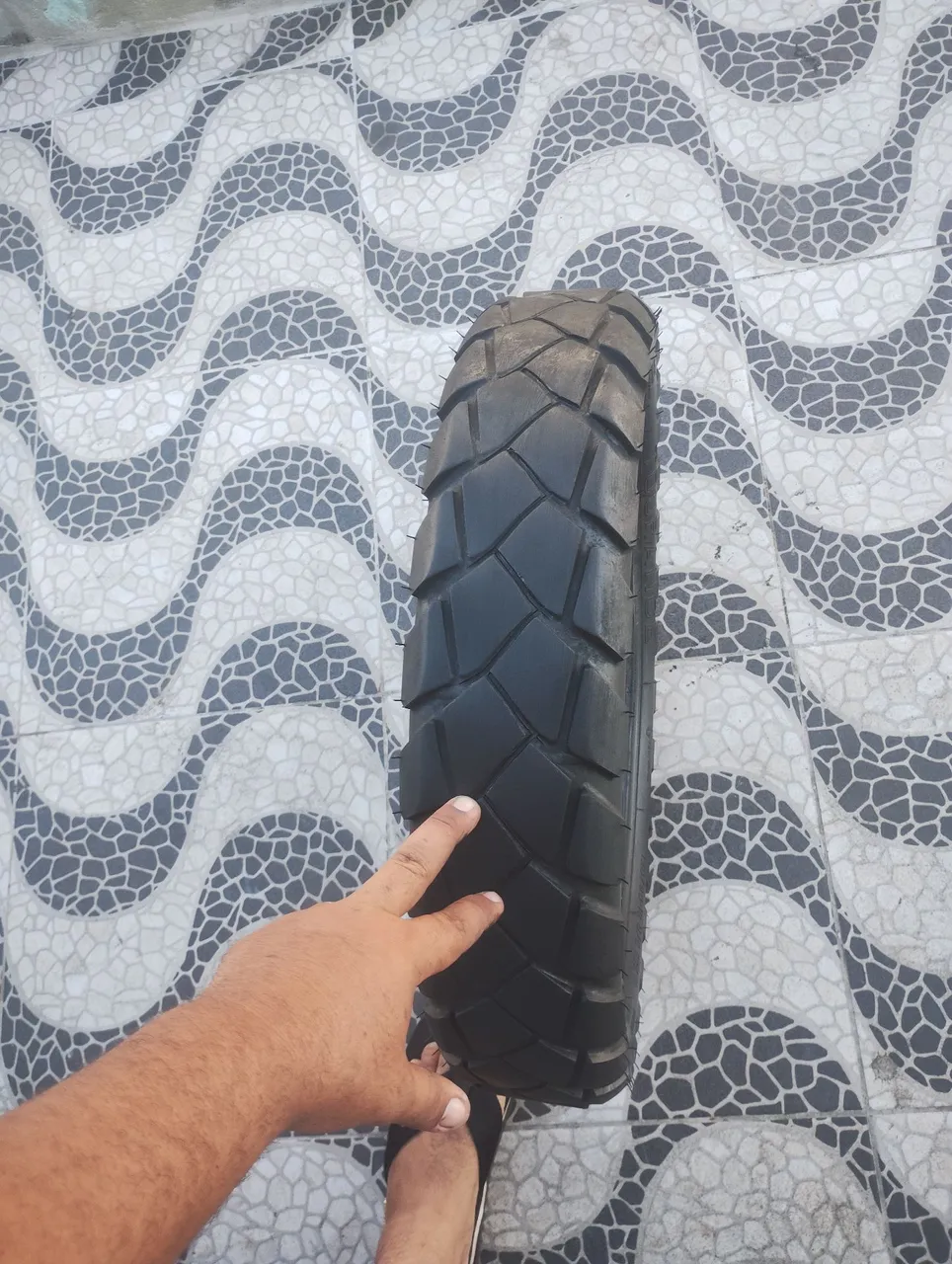 Vendo um pneu