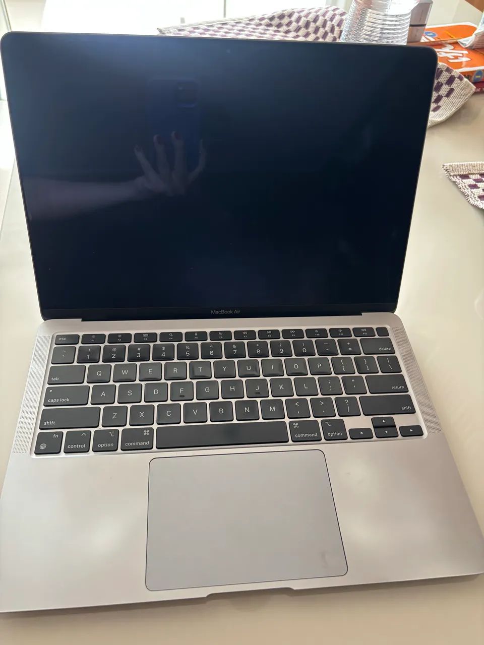 Macbook M1 2020 - Notebooks - Saraiva, Uberlândia 1449101375 | OLX
