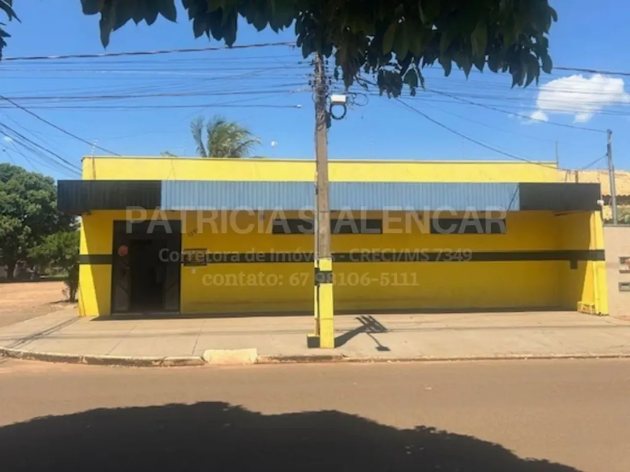 Imóvel comercial de esquina para locação por R$ 3.000,00.