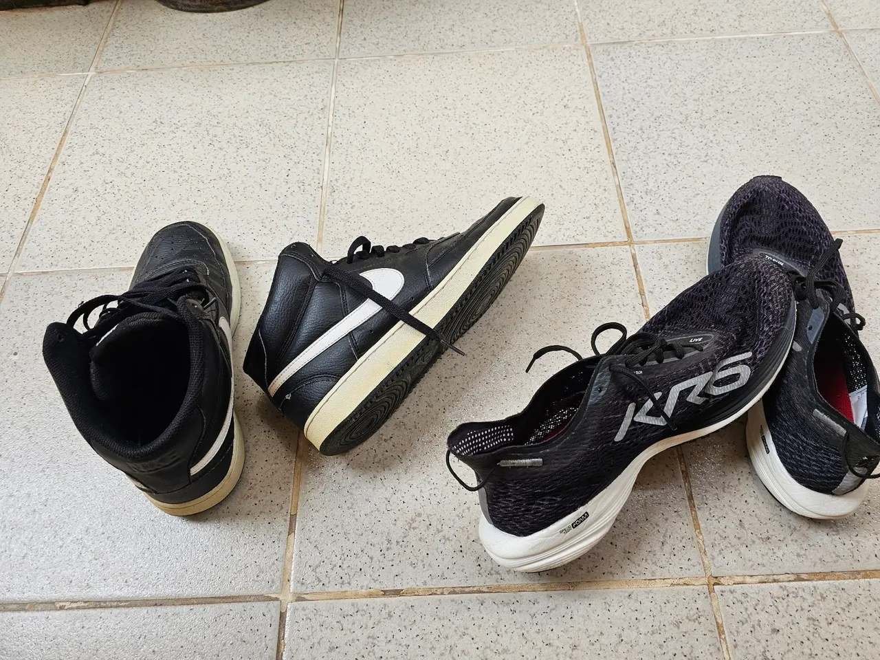 Tênis Nike court vision mid e Fila KR6