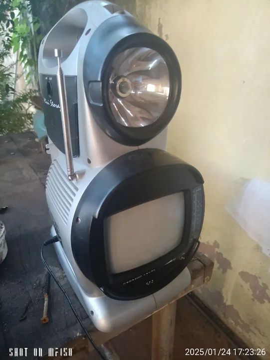Tv rádio Am FM e lanternas frente e atras  - Foto 3