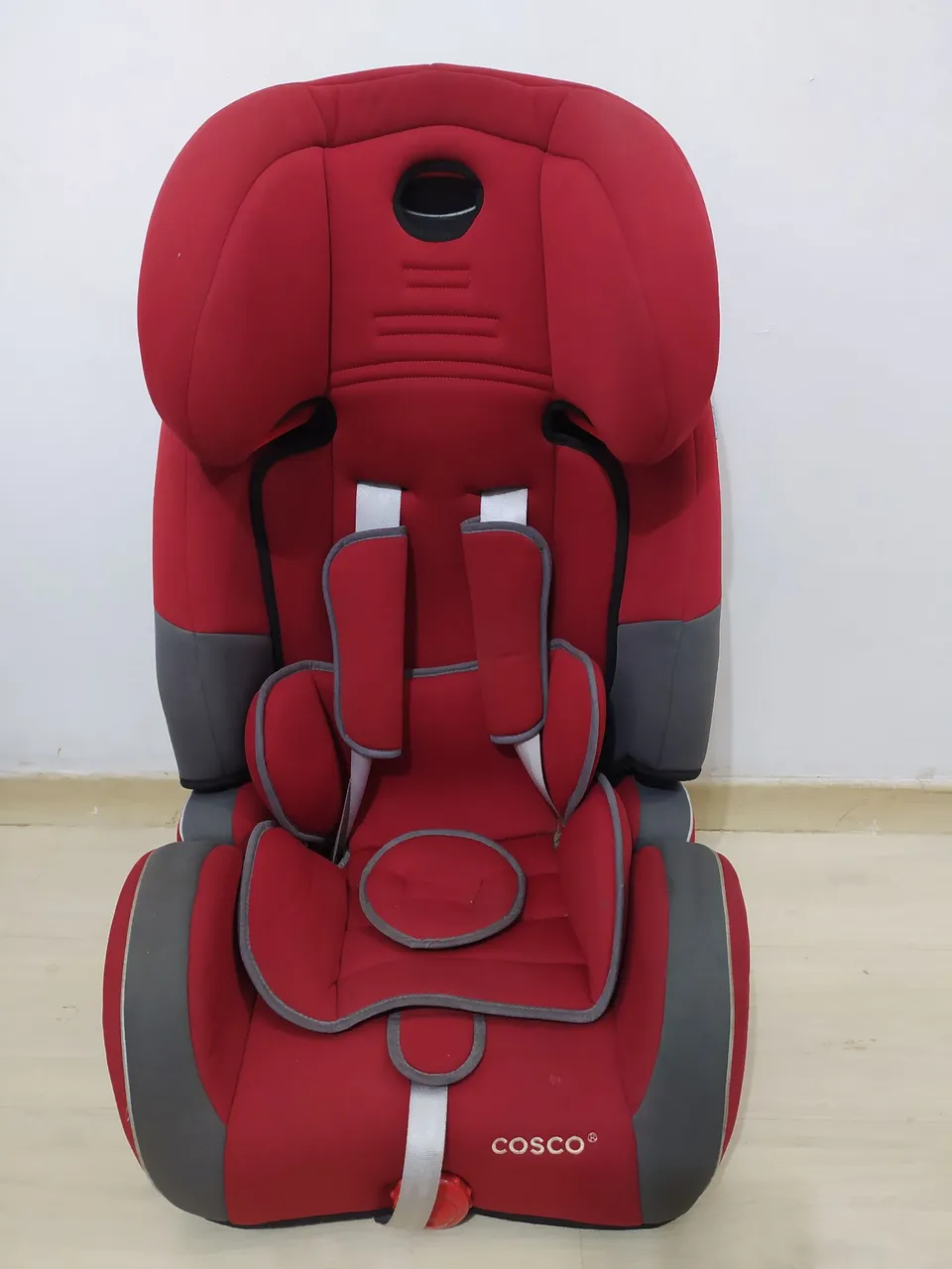 Cadeira para Auto 9 a 18 Kg Evolve Vermelho Sabre Cosco.