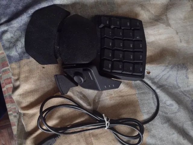 teclado razer orbeweaver