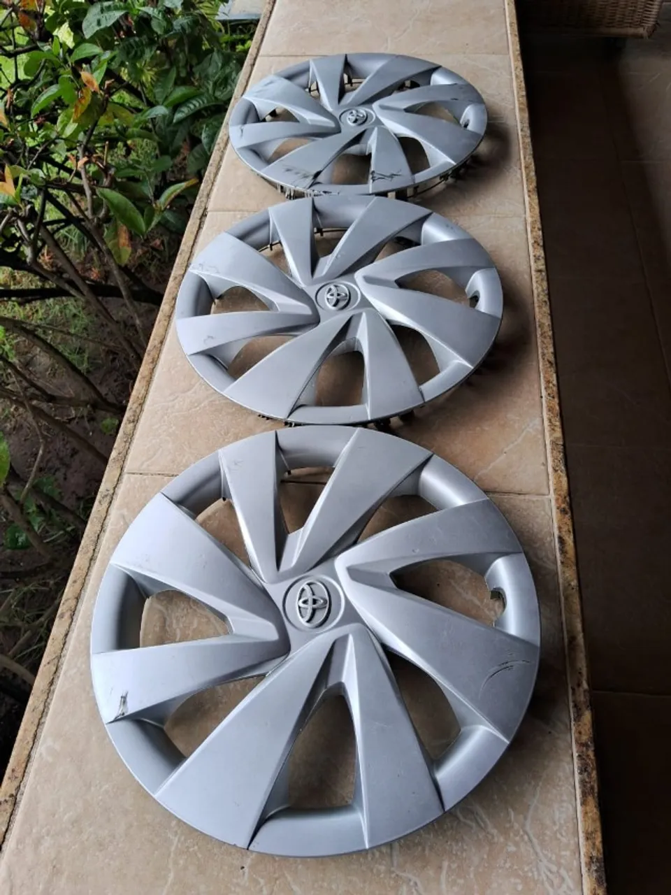 3 calotas originais Etios 18/19