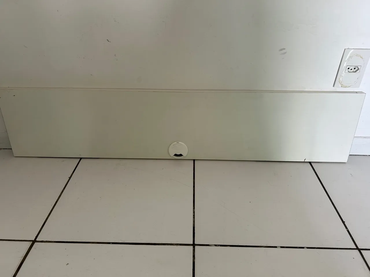 PRATELEIRA EM MDF. 1,20m