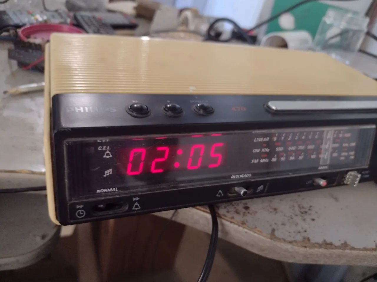 Rádio relógio Antigo  - Foto 3