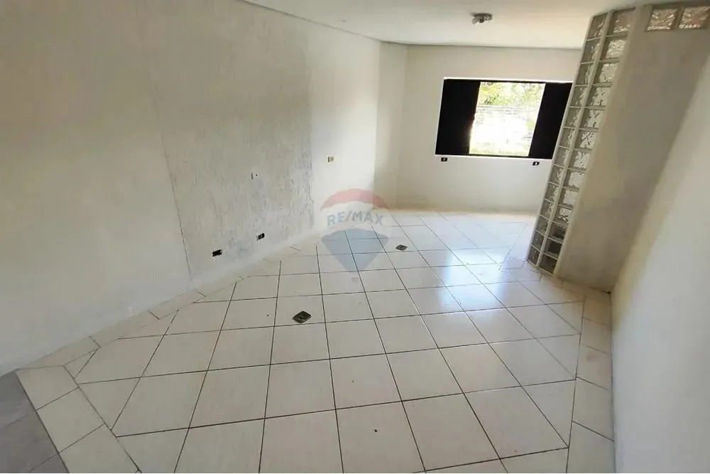Sala Comercial com copa para locação com 33m² por R$ 1.700,00 Vila Thaís, Atibaia-SP