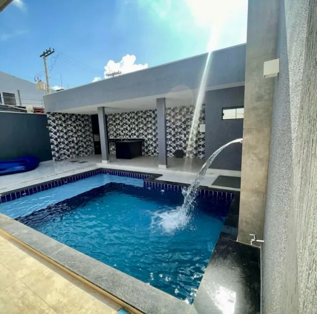 Á Venda Casa de Alto Padrão - Setor Camping Club - Valor 750 mil.