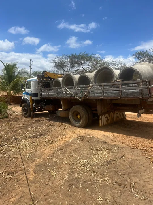 MB 1313 com munck - todo em dias