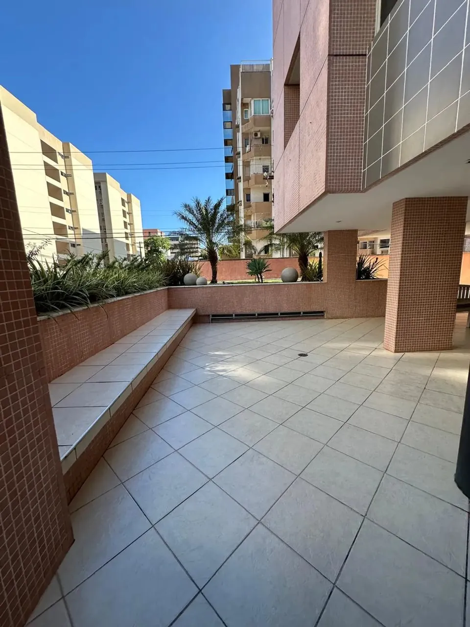 Imóvel para aluguel tem 121 metros quadrados com 3 quartos em Ponta Verde - Maceió - AL