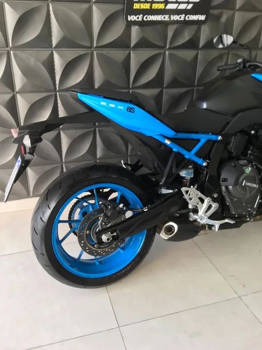 SUZUKI GSX 8S ANO 2025 COM APENAS 2 MIL KM  - Foto 8