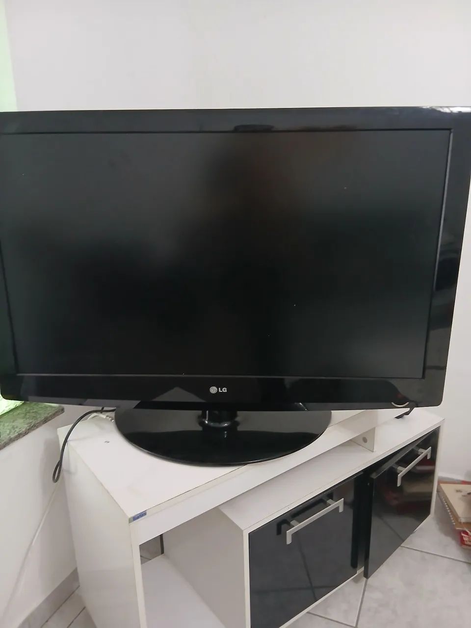 Tv 42 polegadas  LG 42LG30R quebrada