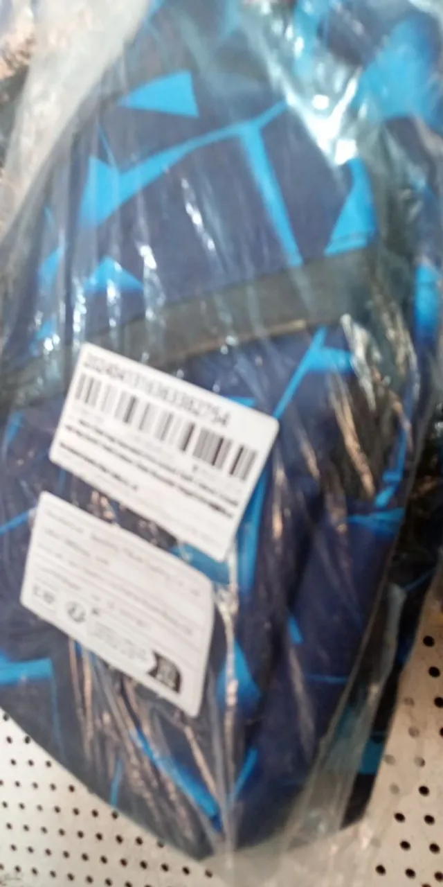 Mochila Azul com Design Moderno