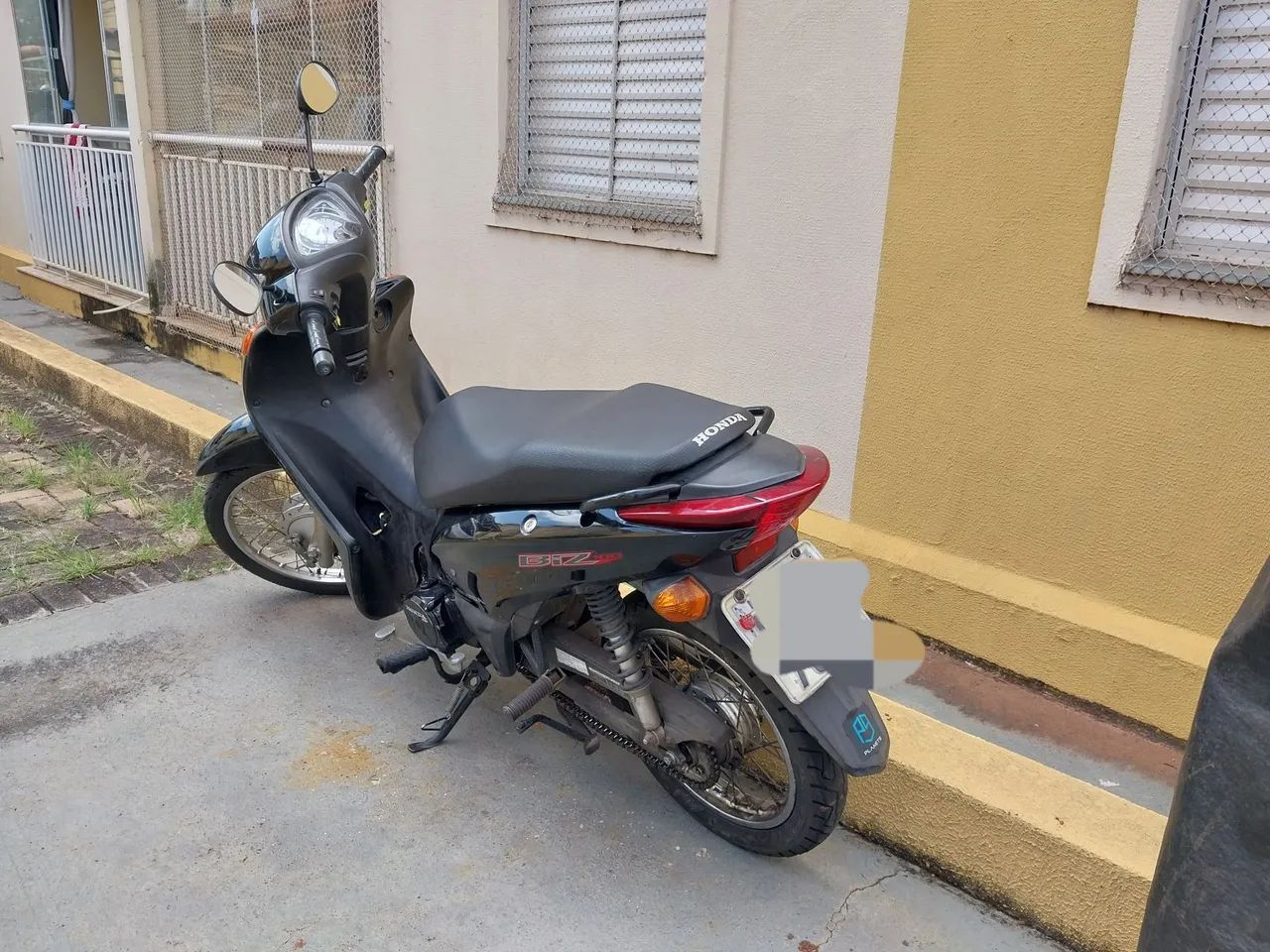 BIZ  100. 2013  ES    - Foto 4