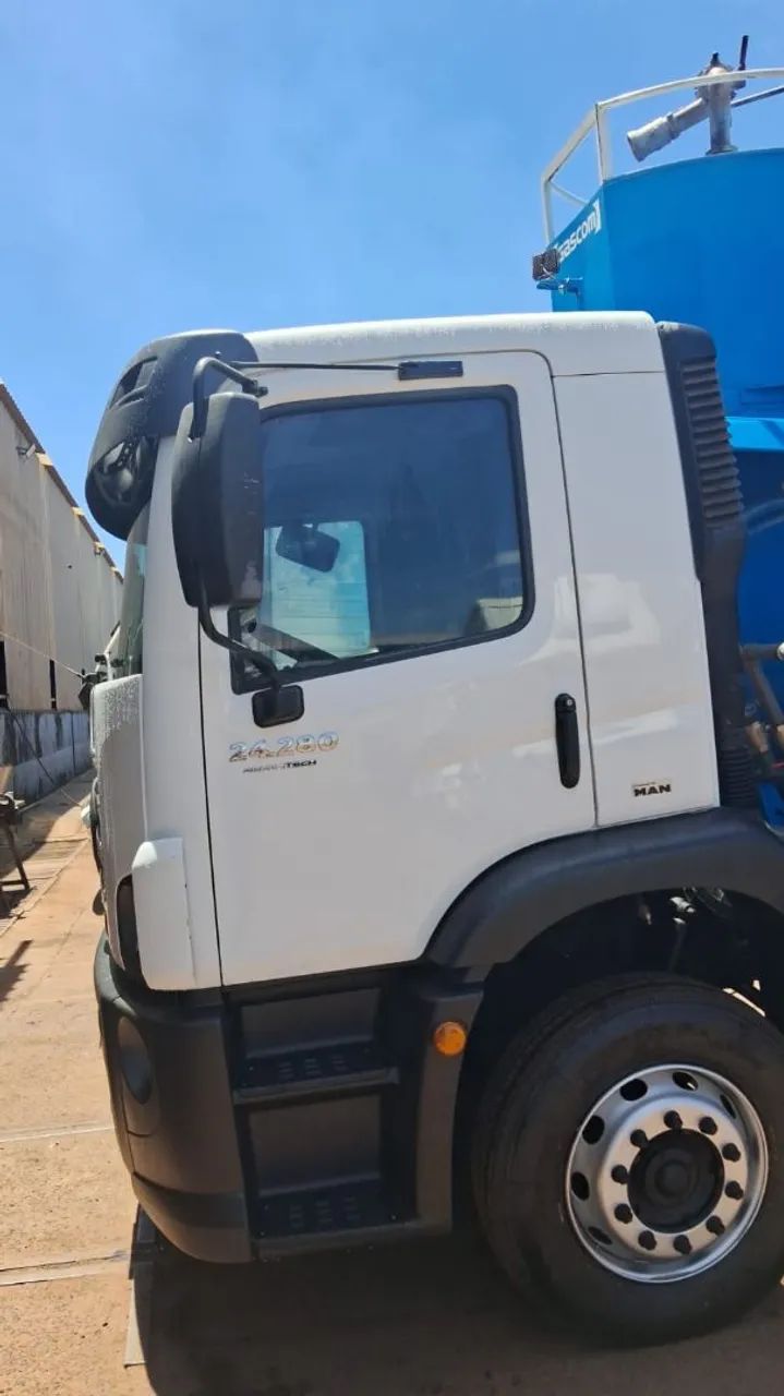 caminhao pipa - Foto 3