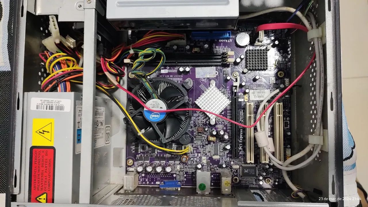 Vendo ou troco Computador para retirada de peças ou consertar. - Foto 4