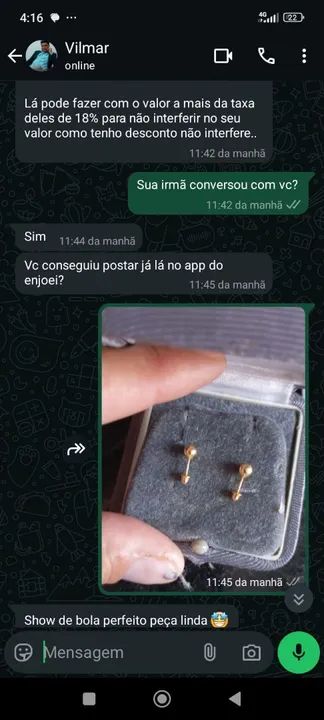 Par de Brincos de Bolinha Dourados