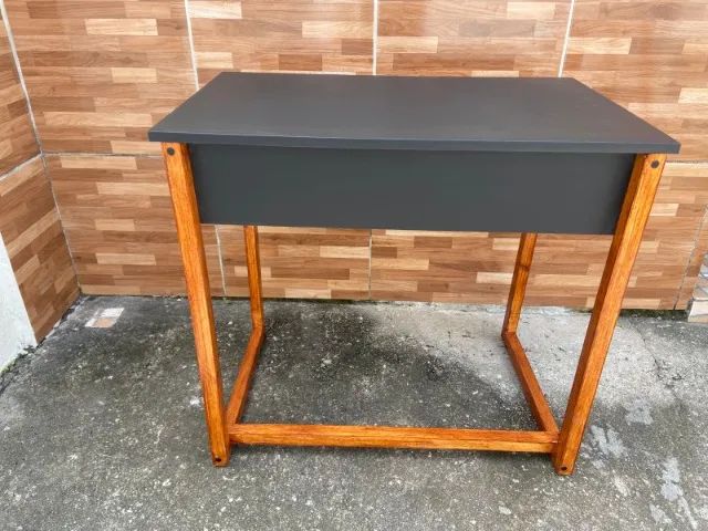 Mesa de estudos em Pinus - Foto 3
