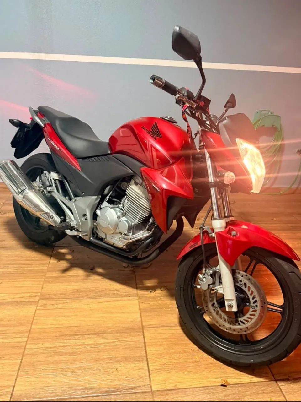 CB300R 2013 - Foto 2