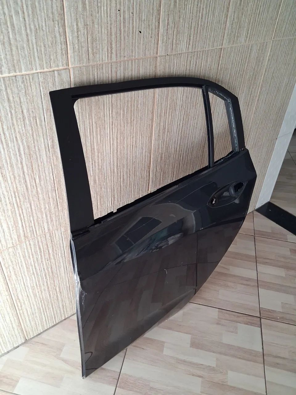Porta traseira do Chevrolet Onix Original GM - Peças para carros