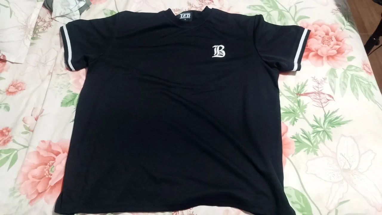 Vendas de roupas e objetos  - Foto 3