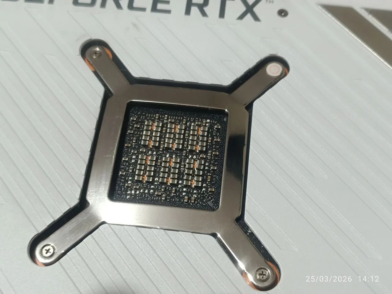 Rtx 3080 rog strix White edition extremamente nova 