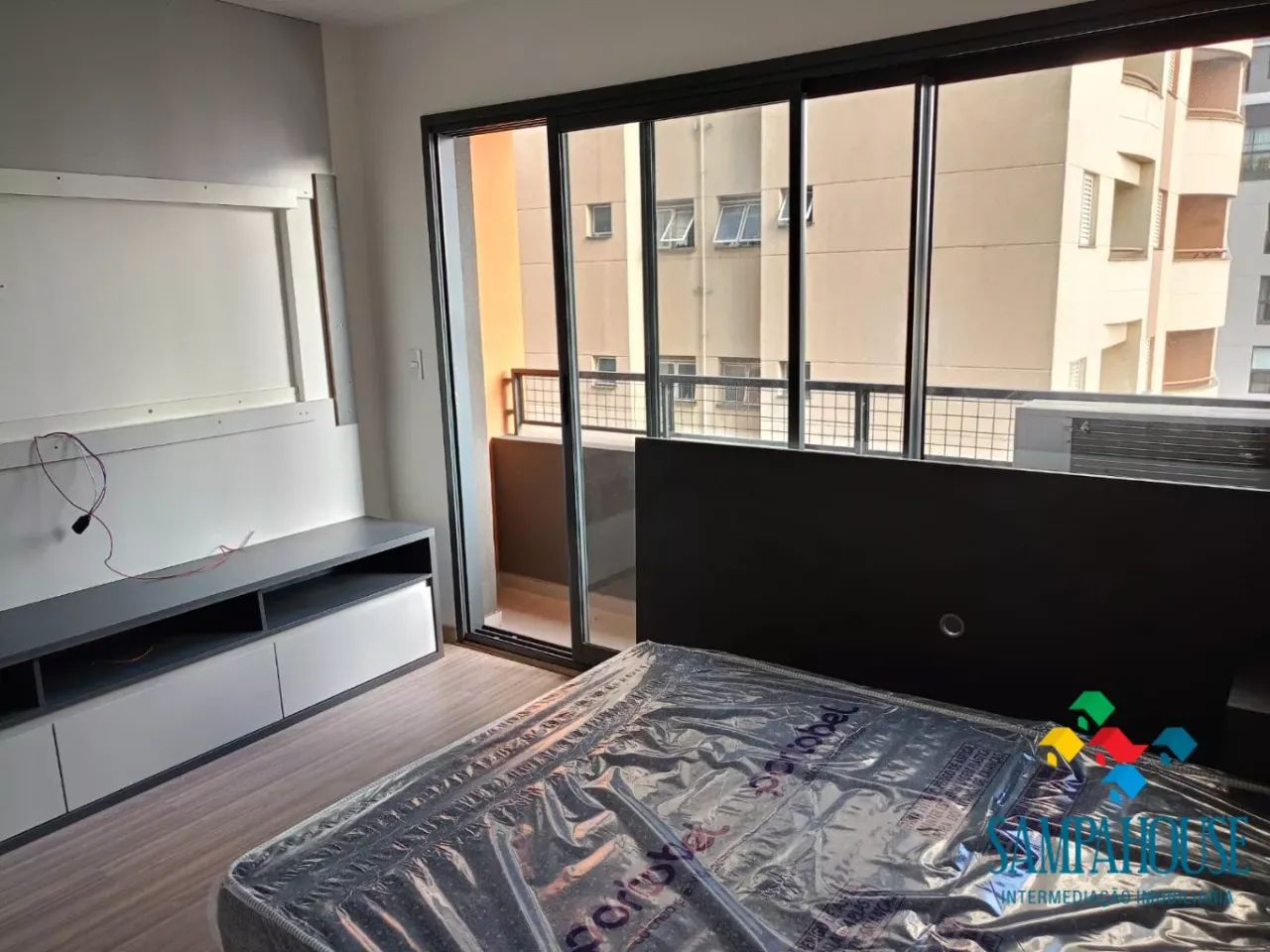 Studio 28 metros , pronto para mudar , mobiliado!