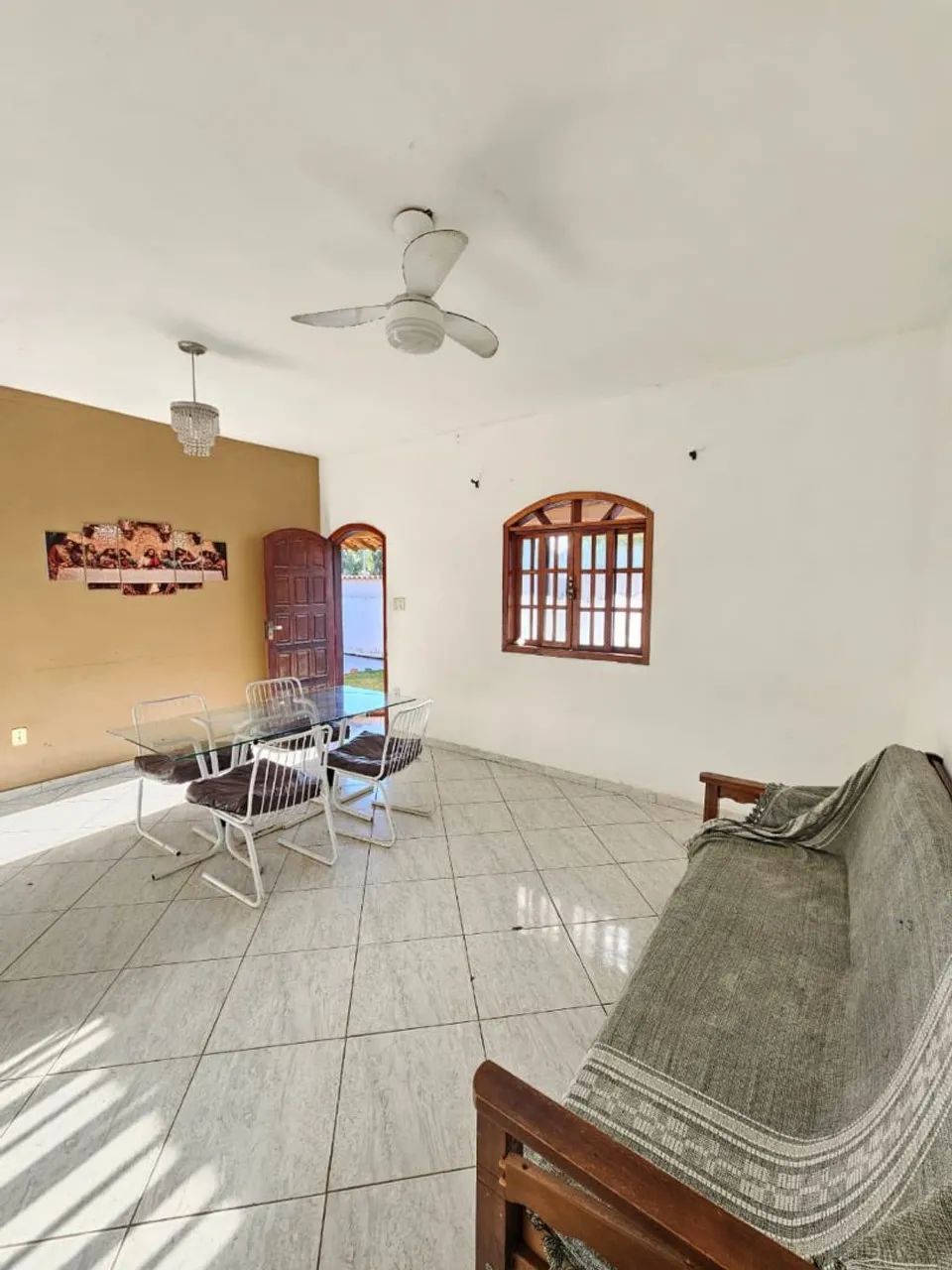Bela casa com amplo espaço. - Foto 4