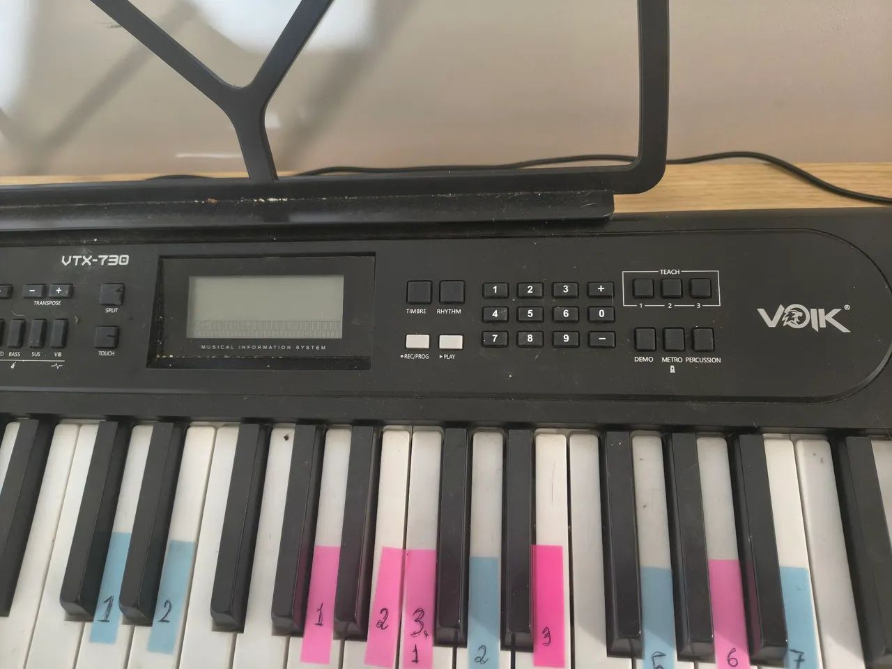 Teclado Musical Voik VTX-730 - 61 Teclas - Excelente Estado - Foto 2