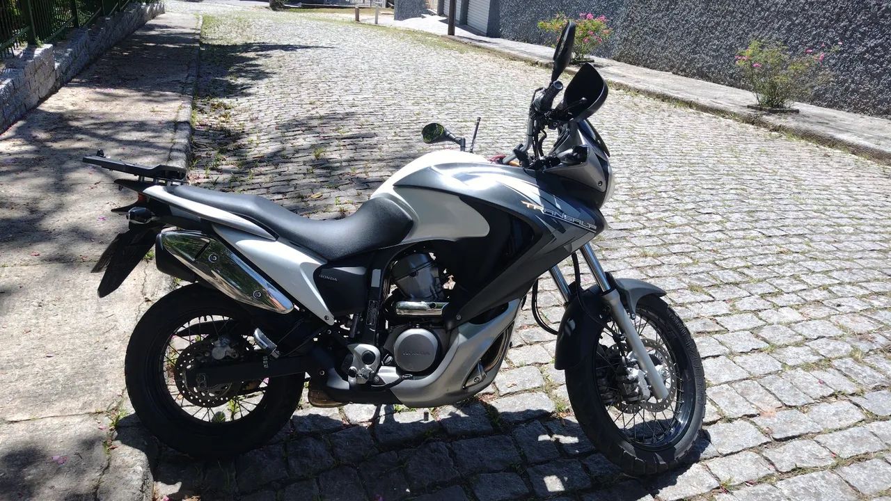 Transalp 2013 com freio ABS 