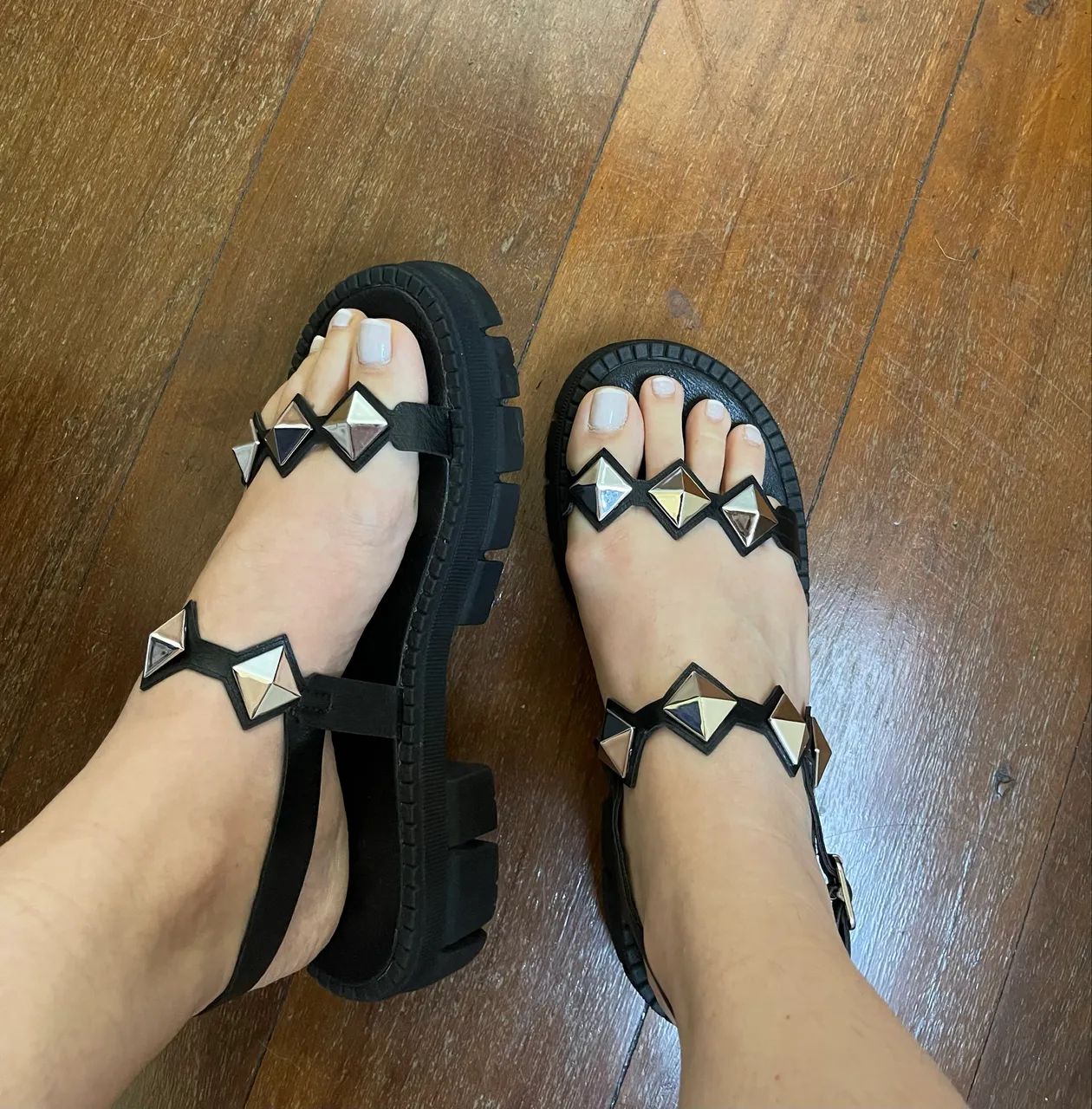 Sandália flatform tamanho 37