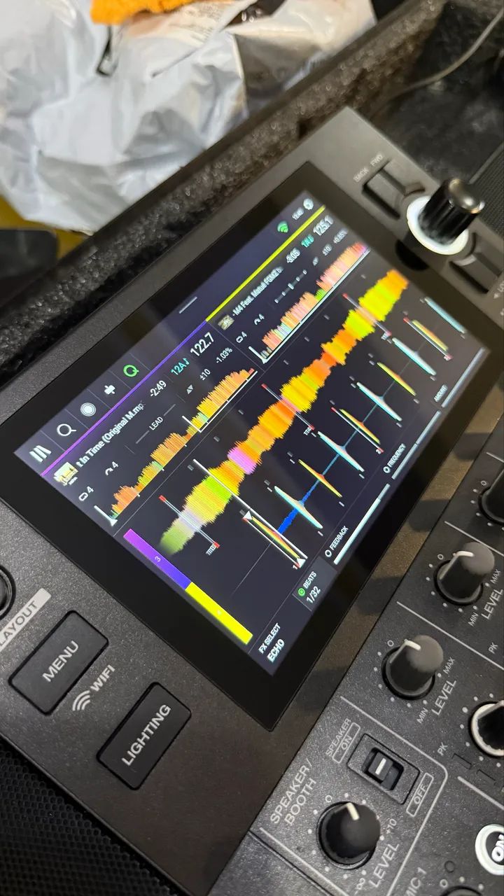 Denon SC Live 4 - Controladora 