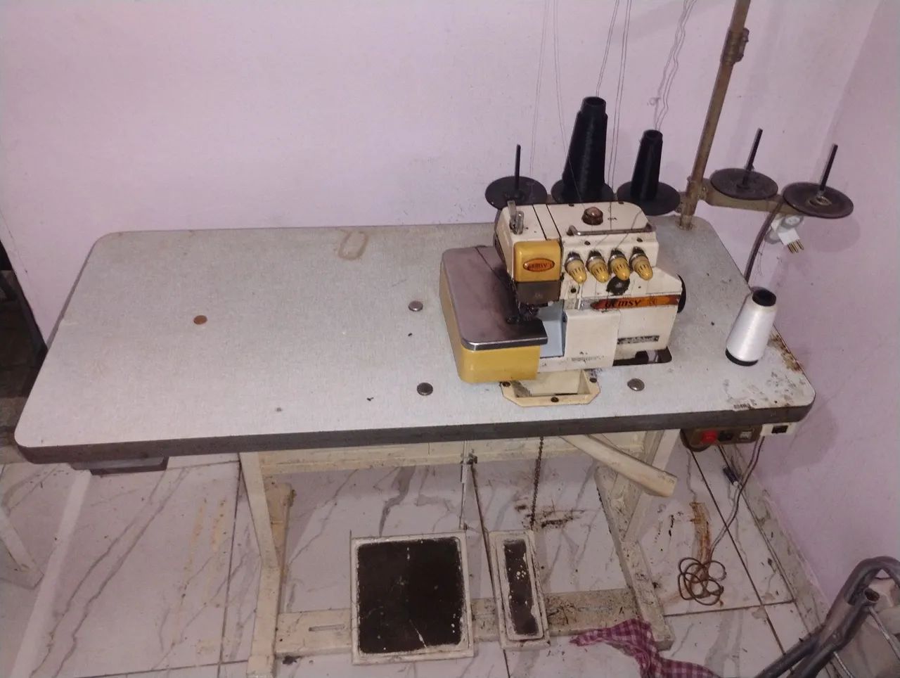 Máquina de Costura  - Foto 2