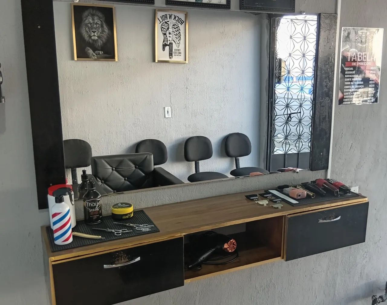 Vendo bancada com espelho 