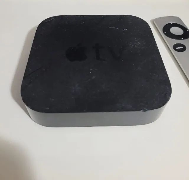 Apple TV com Controle Original e Fonte - Com Defeito (liga e trava) - Foto 2