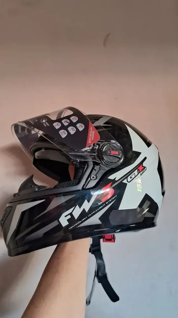 Capacete Integral FW3 GTX Estrela Preto e Branco - Foto 4
