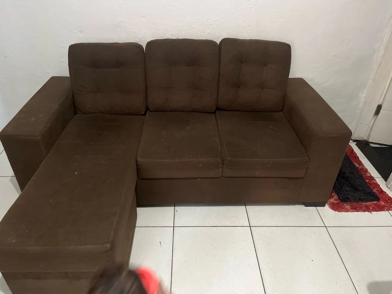 Sofá 3 lugares bem confortável  - Foto 2