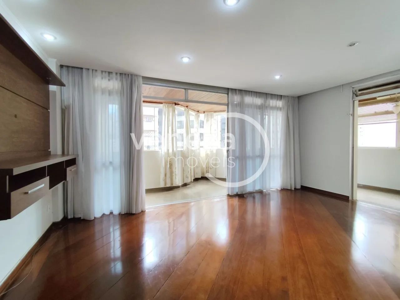 Apartamento à venda no Edifício Principe de Galles, Londrina - Foto 4