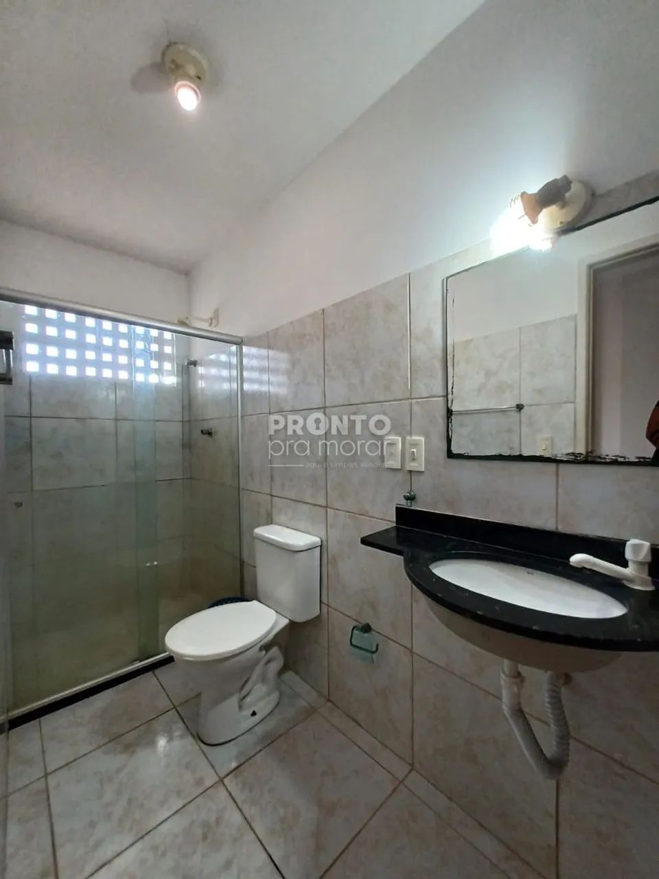 Casa de Condomínio com 4 quartos em Carneiros
