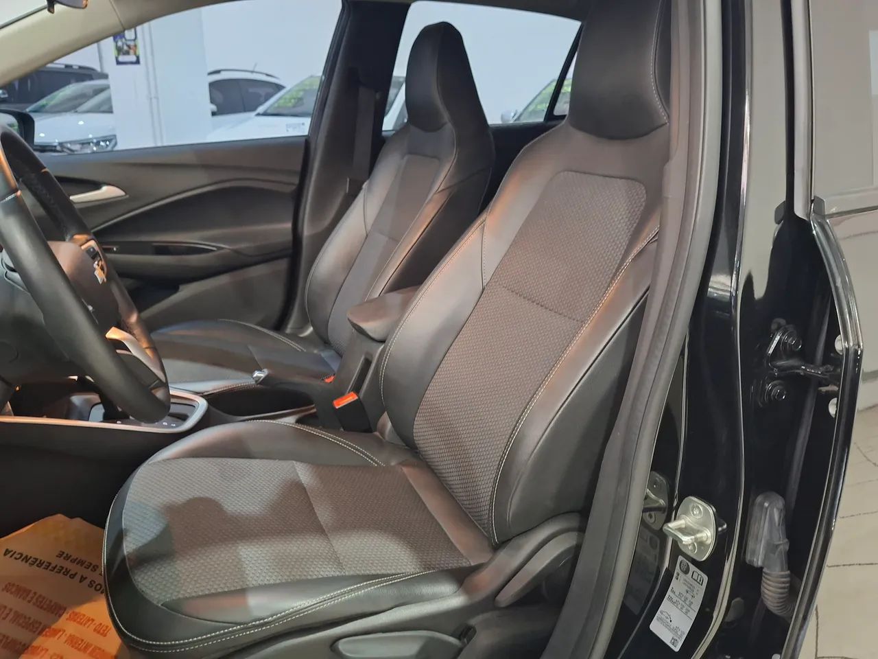 Chevrolet Onix RS 1.0 TB 12V Flex Aut. 4P, foto 10 de 10