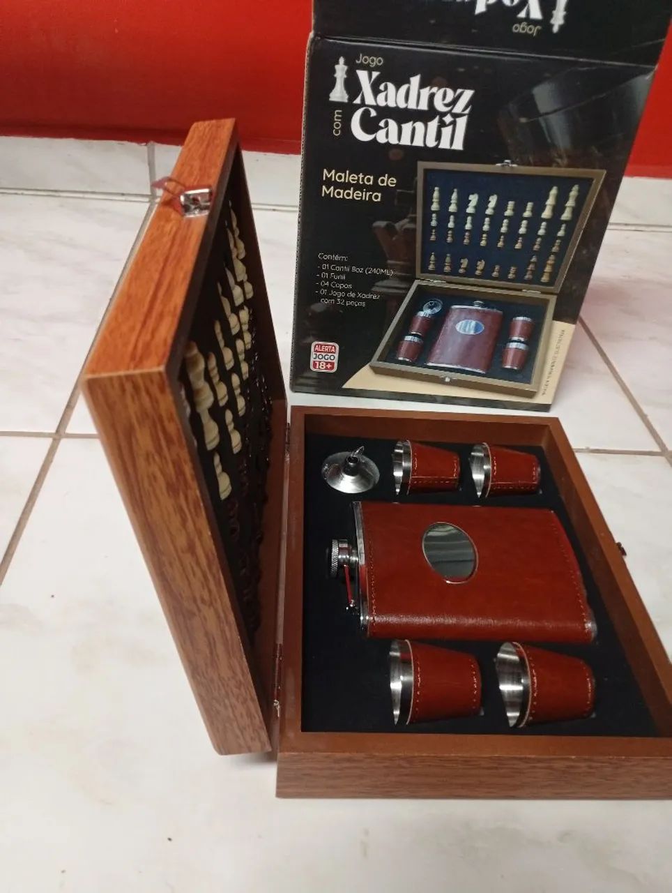 Jogo de xadrez com cantil  - Foto 3
